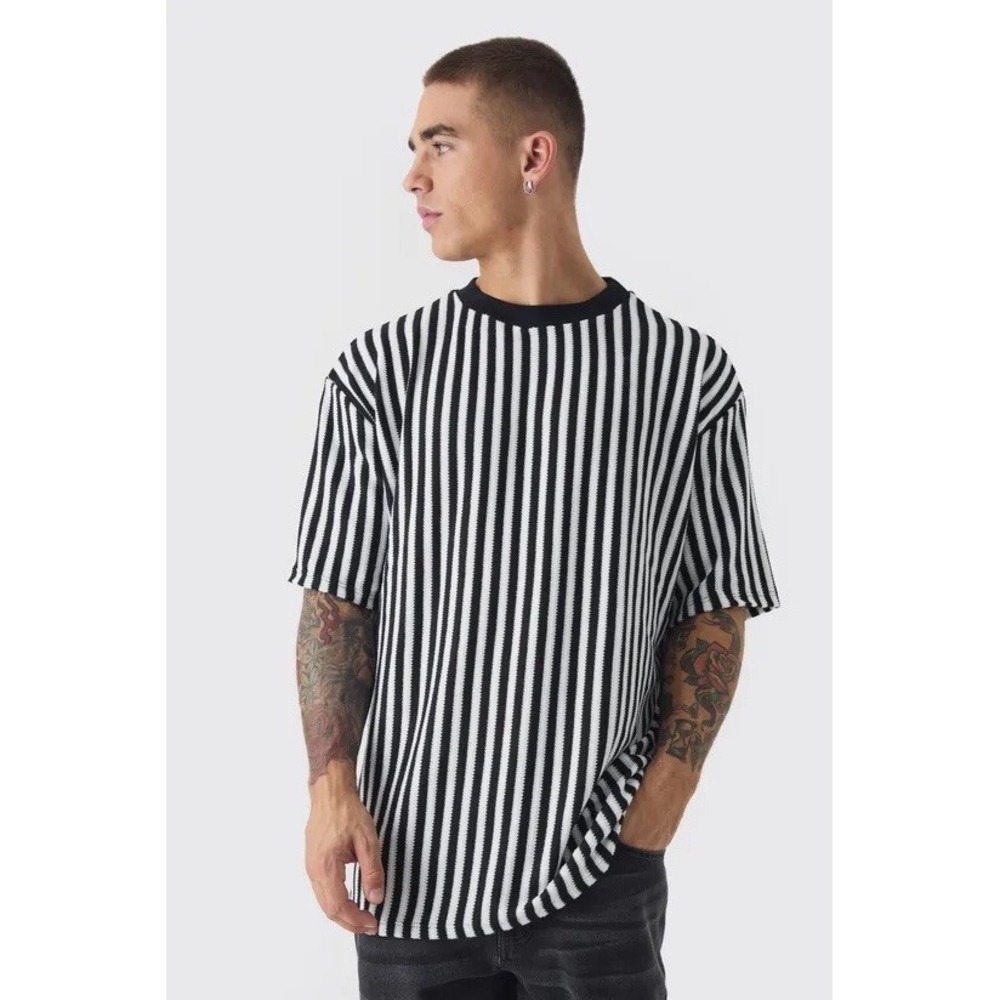 BoohooMan Slim Fit Textured Stripe‎ T-shirt Black/Cream Referee Mens Size Medium